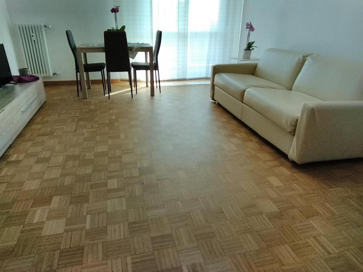 Miralago Casa Vacanze Apartment แมนเดลโล เดล ลาริโอ ภายนอก รูปภาพ